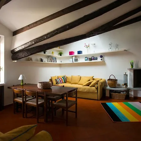 Con Camino E Campanile Appartement *