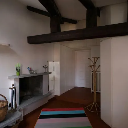 Con Camino E Campanile Appartement *